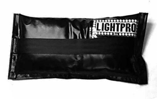 Shot bag Ideal for securing the base of light stands, C stands and boom mic stands Made from tough, fire retardant PVC fabric Has a webbed strap handle for easy carrying